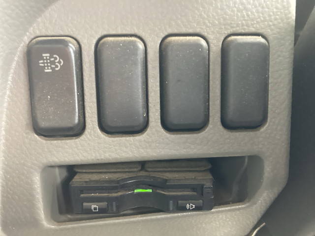 三菱ふそうキャンター平ボディ小型（2t・3t）[写真36]