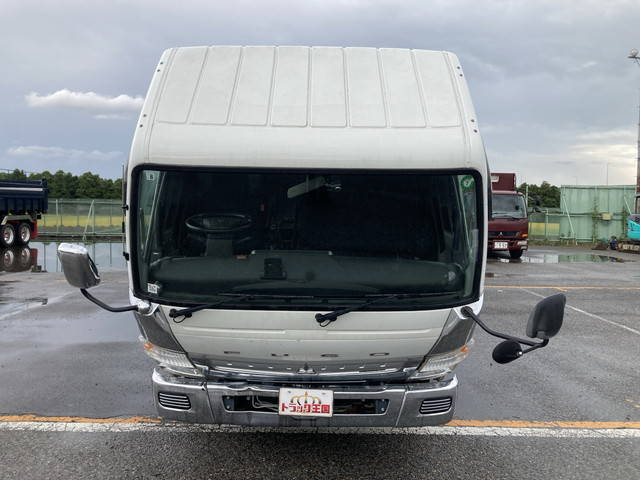 三菱ふそうキャンター平ボディ小型（2t・3t）[写真08]