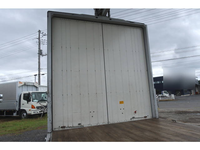 三菱ふそうファイターアルミウイング中型（4t）[写真10]