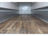 三菱ふそうファイターアルミウイング中型（4t）[写真12]