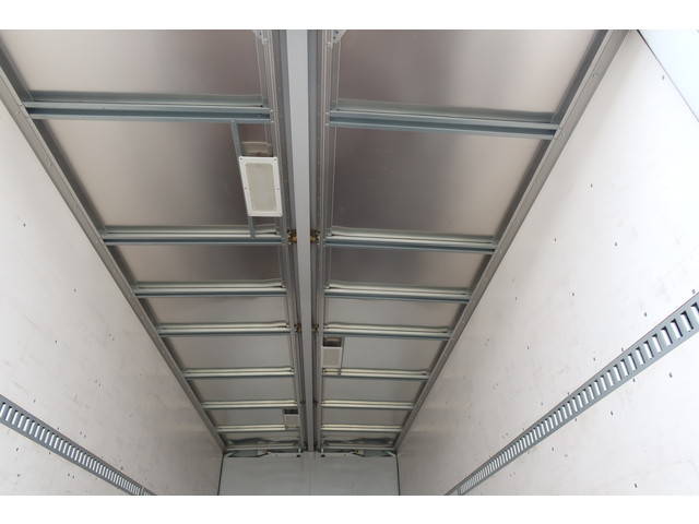 三菱ふそうファイターアルミウイング中型（4t）[写真14]