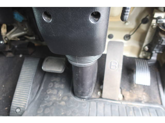 三菱ふそうファイターアルミウイング中型（4t）[写真29]