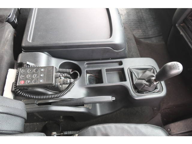 三菱ふそうファイターアルミウイング中型（4t）[写真35]