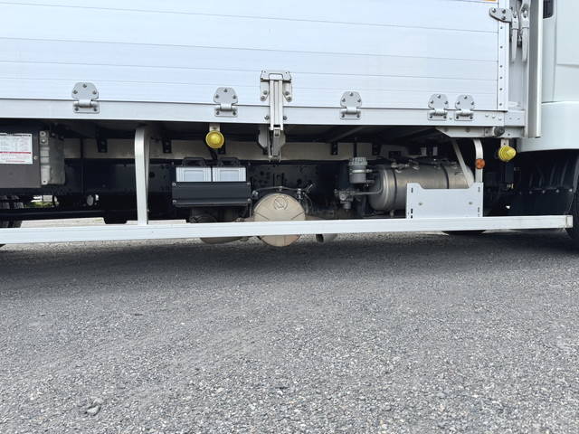 三菱ふそうファイターアルミウイング中型（4t）[写真10]