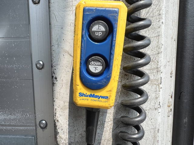 三菱ふそうファイターアルミウイング中型（4t）[写真14]