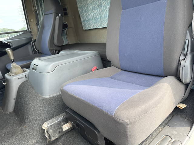 三菱ふそうファイターアルミウイング中型（4t）[写真29]