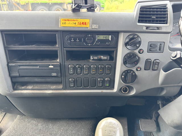 三菱ふそうファイターアルミウイング中型（4t）[写真30]