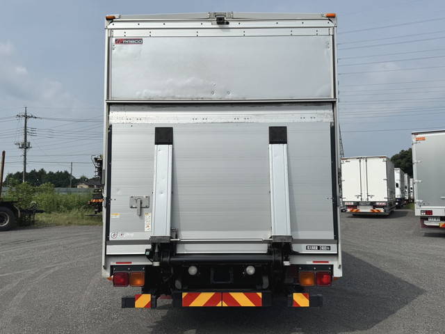 三菱ふそうファイターアルミウイング中型（4t）[写真07]