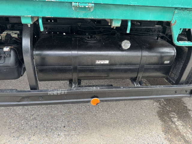 三菱ふそうキャンターセルフクレーン3段小型（2t・3t）[写真30]