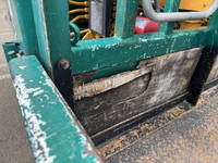 三菱ふそうキャンターセルフクレーン3段小型（2t・3t）[写真34]