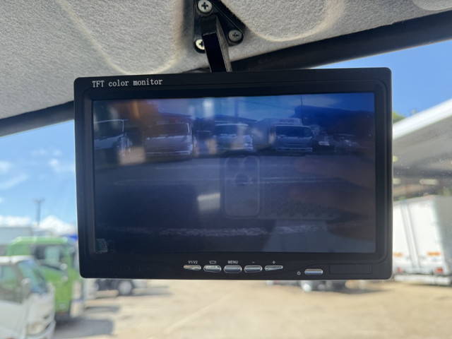 三菱ふそうキャンターセルフクレーン3段小型（2t・3t）[写真05]