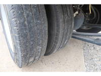 いすゞエルフ平ボディ小型（2t・3t）[写真18]