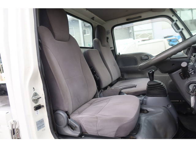 いすゞエルフ平ボディ小型（2t・3t）[写真30]