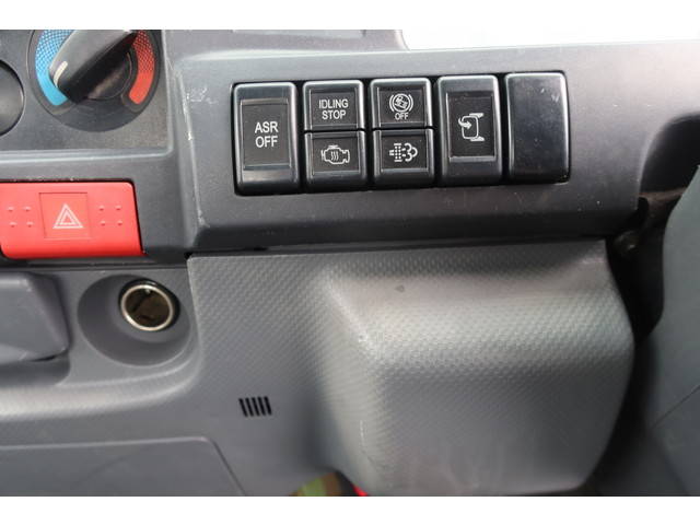 いすゞエルフ平ボディ小型（2t・3t）[写真34]