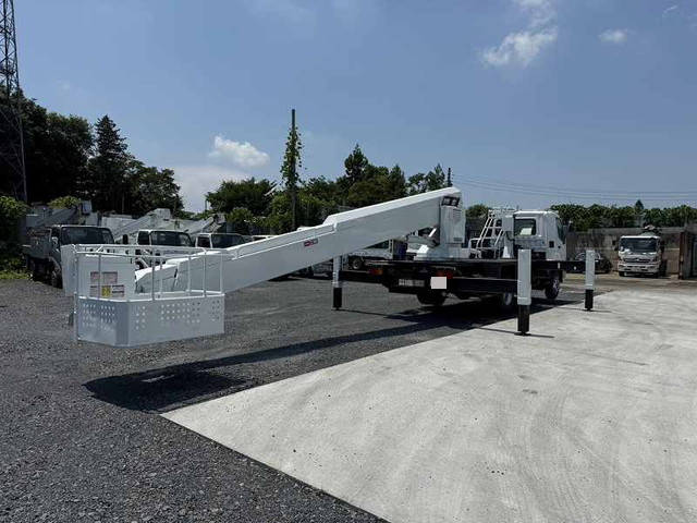 三菱ふそうファイター高所作業車中型（4t）[写真15]