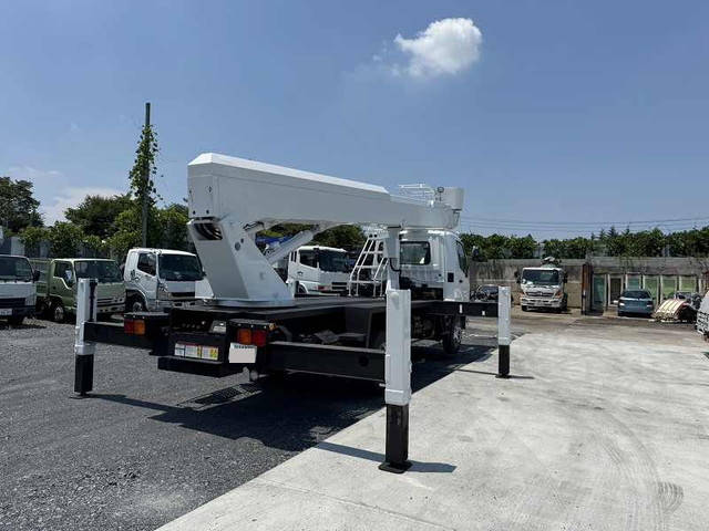 三菱ふそうファイター高所作業車中型（4t）[写真02]