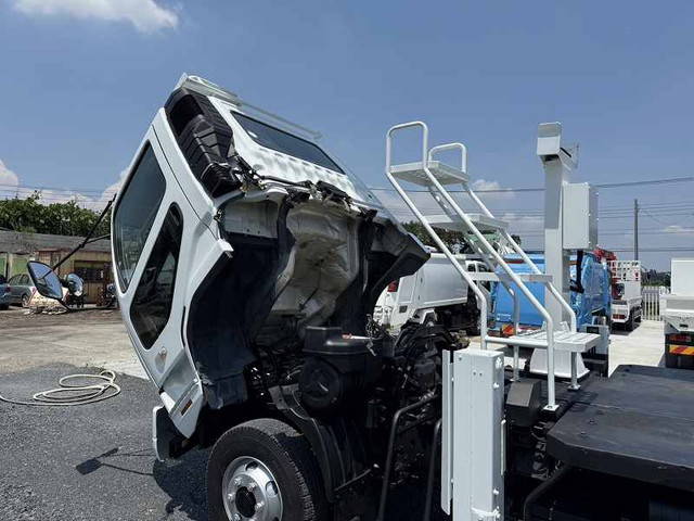 三菱ふそうファイター高所作業車中型（4t）[写真32]
