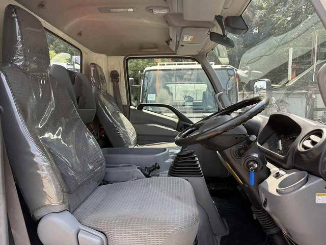 日野デュトロクレーン4段小型（2t・3t）[写真31]