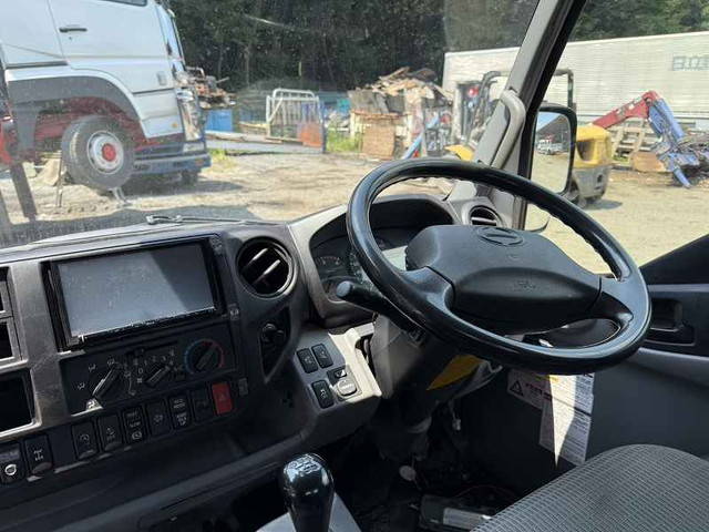 日野デュトロクレーン4段小型（2t・3t）[写真37]