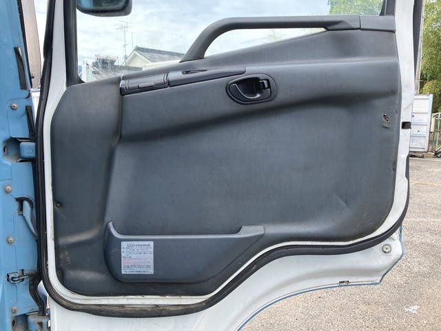 三菱ふそうスーパーグレートセルフローダー大型（10t）[写真31]