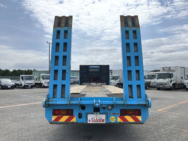 三菱ふそうスーパーグレートセルフローダー大型（10t）[写真09]