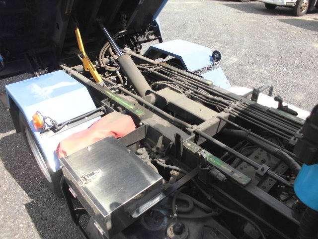 日野デュトロパッカー車（塵芥車）小型（2t・3t）[写真13]