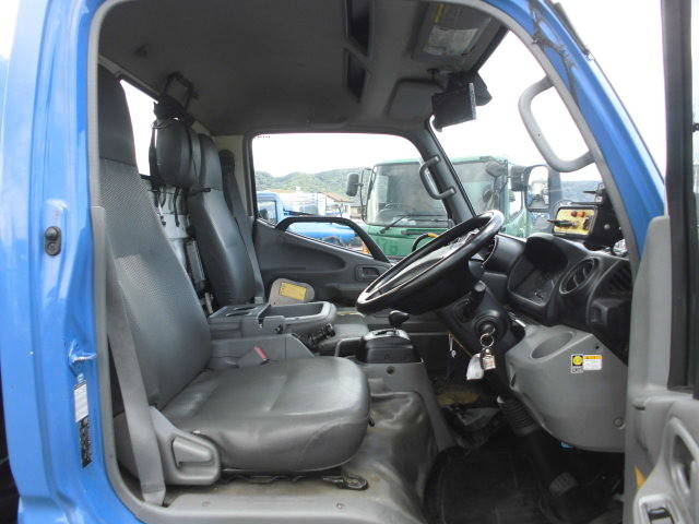 日野デュトロパッカー車（塵芥車）小型（2t・3t）[写真25]