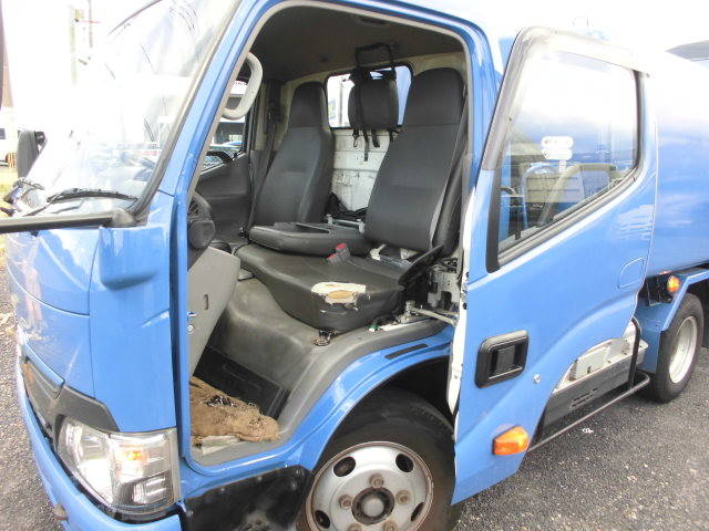 日野デュトロパッカー車（塵芥車）小型（2t・3t）[写真03]