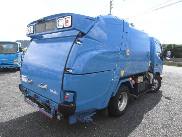 日野デュトロパッカー車（塵芥車）小型（2t・3t）[写真04]
