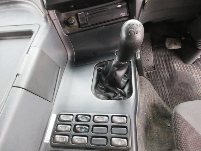 三菱ふそうスーパーグレートアルミブロック大型（10t）[写真22]