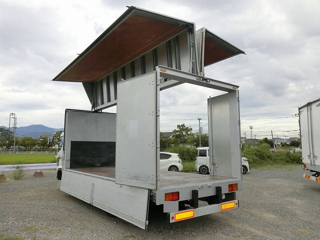 日野レンジャーアルミウイング中型（4t）[写真16]