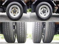 いすゞエルフ平ボディ小型（2t・3t）[写真30]