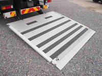 三菱ふそうキャンターパネルバン小型（2t・3t）[写真12]