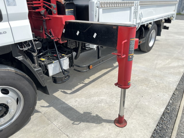 三菱ふそうキャンタークレーン5段小型（2t・3t）[写真12]