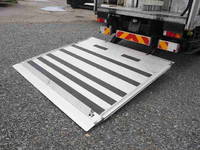 三菱ふそうキャンターパネルバン小型（2t・3t）[写真13]