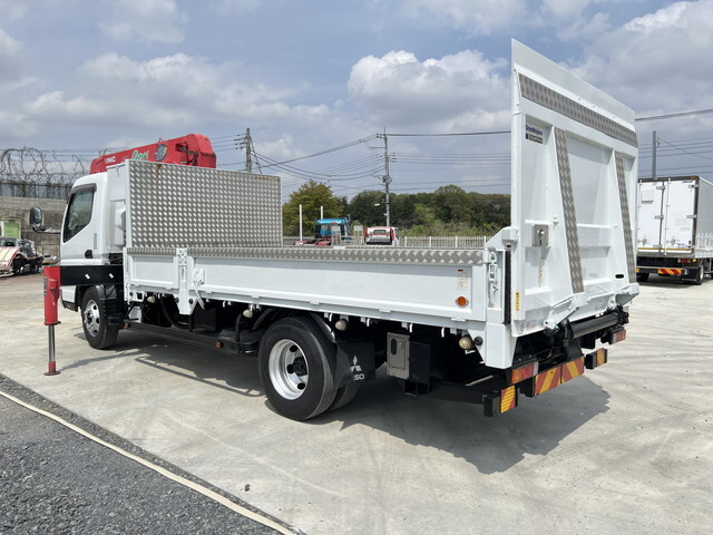 三菱ふそうキャンタークレーン5段小型（2t・3t）[写真02]