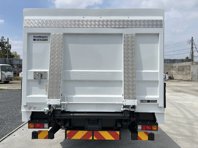 三菱ふそうキャンタークレーン5段小型（2t・3t）[写真23]