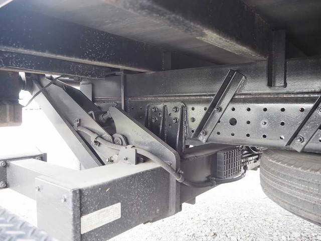 三菱ふそうキャンターパネルバン小型（2t・3t）[写真25]