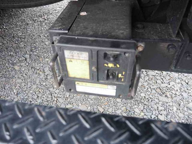 三菱ふそうキャンターパネルバン小型（2t・3t）[写真27]