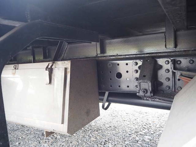 三菱ふそうキャンターパネルバン小型（2t・3t）[写真29]