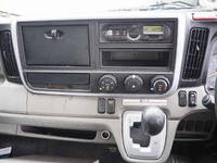 三菱ふそうキャンターパネルバン小型（2t・3t）[写真40]