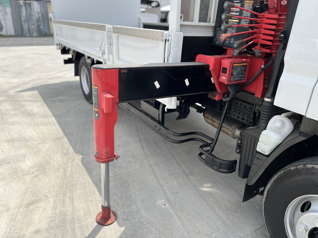 三菱ふそうキャンタークレーン5段小型（2t・3t）[写真06]