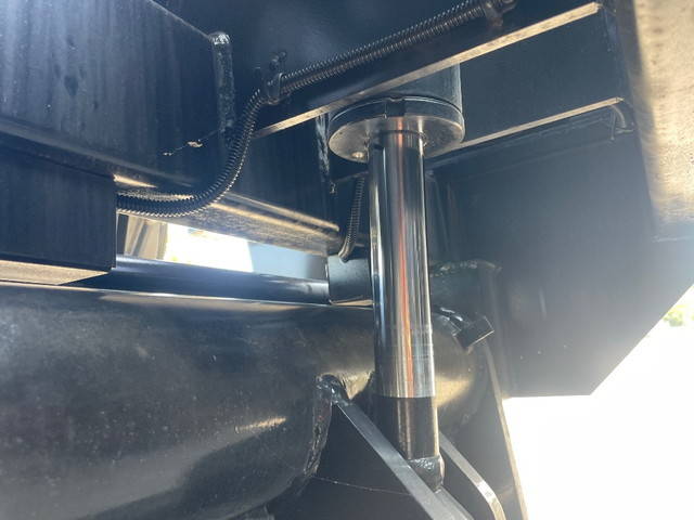 日野プロフィアコンテナ専用車大型（10t）[写真18]