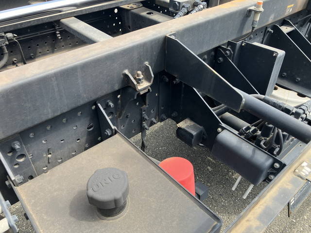 いすゞエルフセーフティローダー小型（2t・3t）[写真23]