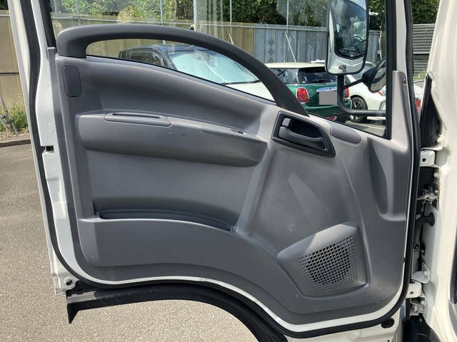 いすゞエルフセーフティローダー小型（2t・3t）[写真29]