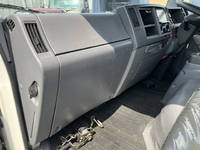 いすゞエルフセーフティローダー小型（2t・3t）[写真34]