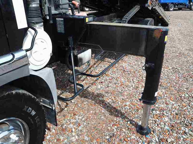 日野レンジャーセルフクレーン3段中型（4t）[写真13]