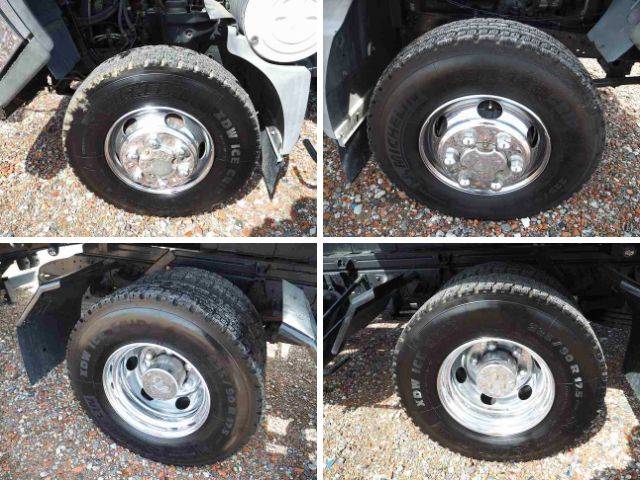 日野レンジャーセルフクレーン3段中型（4t）[写真30]