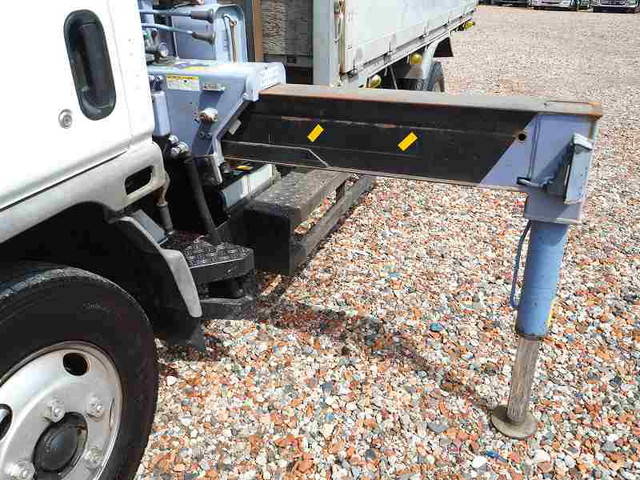 三菱ふそうキャンタークレーン3段小型（2t・3t）[写真13]