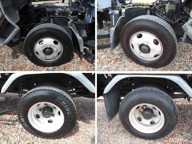 三菱ふそうキャンタークレーン3段小型（2t・3t）[写真28]